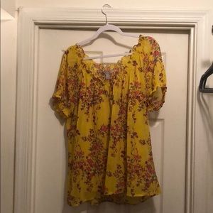 X-Large Yellow Old Navy Blouse